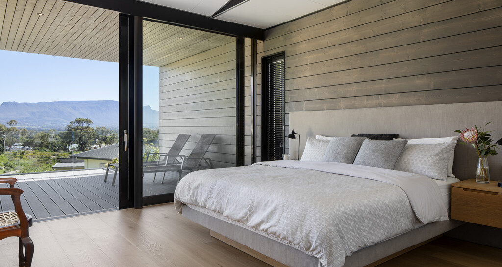 Cape Town log cabin bedroom.